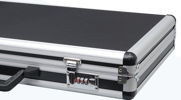 Estuche con cerradura de combinación